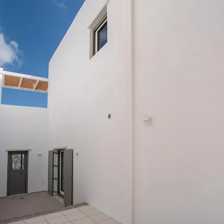 Deluxe Maisonette With Private Jacuzzi Apartment