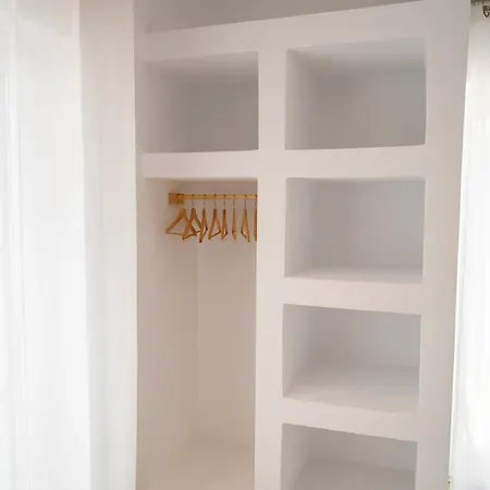 Deluxe Maisonette With Private Jacuzzi Apartment *