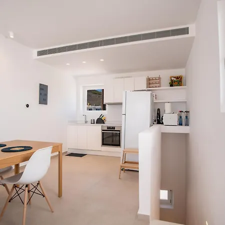 Deluxe Maisonette With Private Jacuzzi