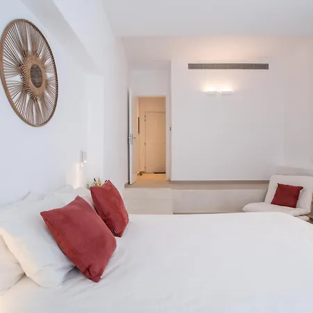 Deluxe Maisonette With Private Jacuzzi Apartment *