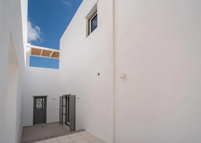 Deluxe Maisonette With Private Jacuzzi Apartment