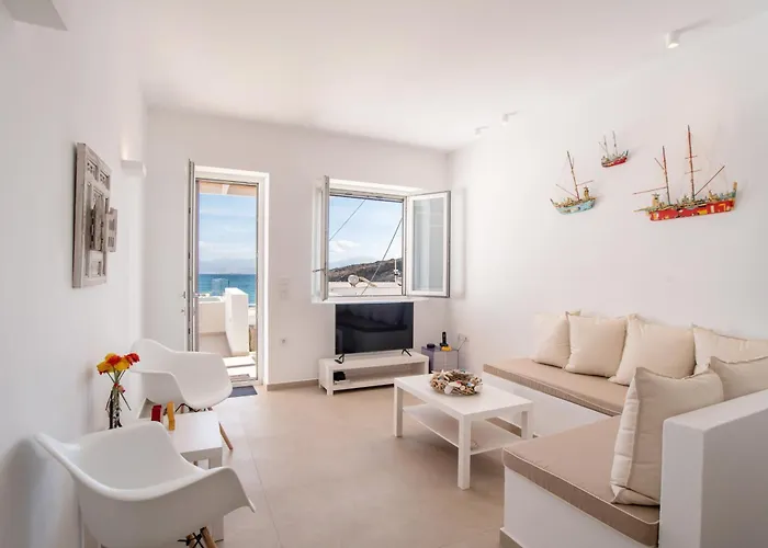 Deluxe Maisonette With Private Jacuzzi Glifades