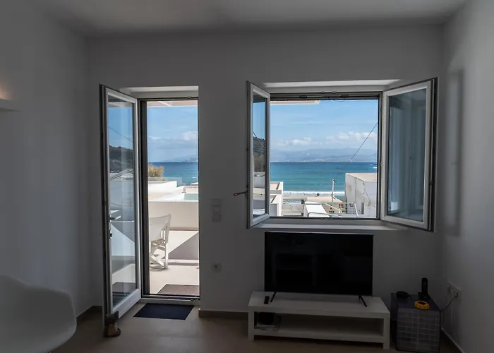 Deluxe Maisonette With Private Jacuzzi *