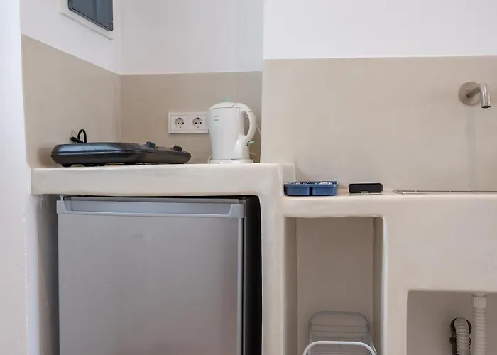 Deluxe Maisonette With Private Jacuzzi Glifades